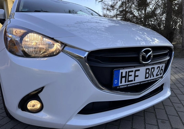 Mazda 2 cena 47999 przebieg: 111600, rok produkcji 2017 z Warszawa małe 254